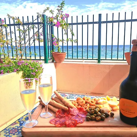 Appartement Monolocale Fronte Mare