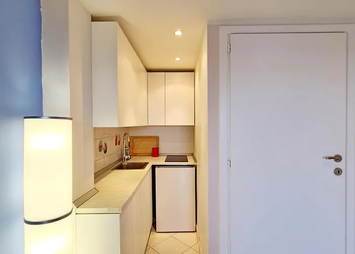 Monolocale Fronte Mare * Мантон